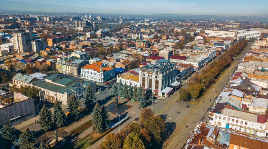 Forniamo un'ampia gamma di opzioni di noleggio auto a Vladikavkaz